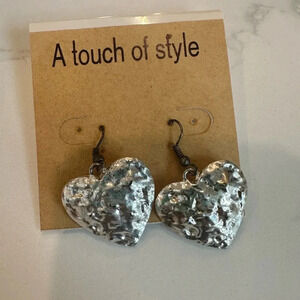 Vintage Silver Heart Earrings New